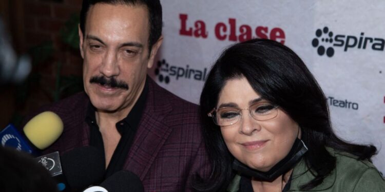 ¿Habrá reconciliación? Omar Fayad da su versión sobre el reencuentro entre Victoria Ruffo y Eugenio Derbez
