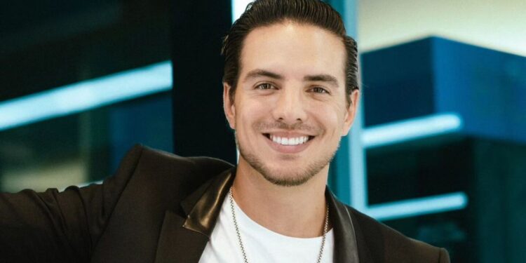 ¿Hay distanciamiento? Vadhir Derbez no estuvo en el nacimiento de Tessa por un poderoso motivo