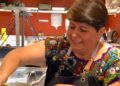 Quién es 'Abue Angie Recetas', la influencer de 60 años que pasó de vender abarrotes a hacerse VIRAL en TikTok