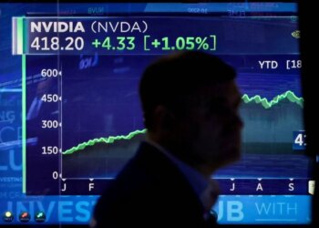 Wall Street cierra en positivo en medio de recesión.