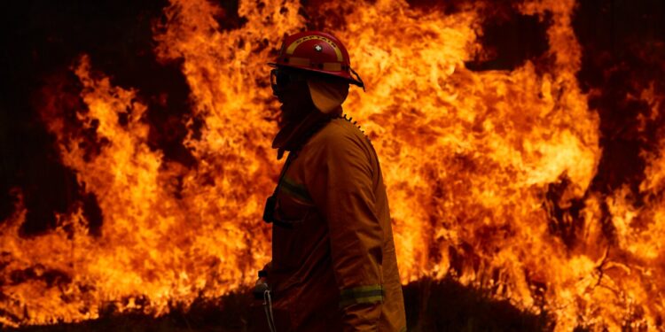 ¡Aterrador! Una fuga de gas explotó y causó la evacuación de 120 personas