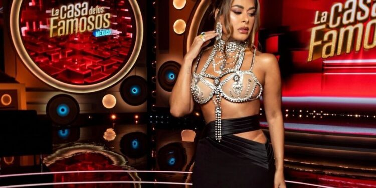 GALILEA MONTIJO CON SU LOOK SEXY EN LA CASA DE LOS FAMOSOS MÉXICO(1).jpg