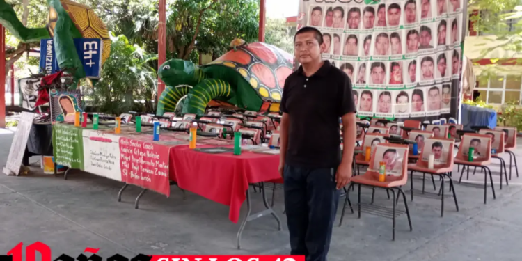 Ángel reflexiona como docente en Isidro Burgos