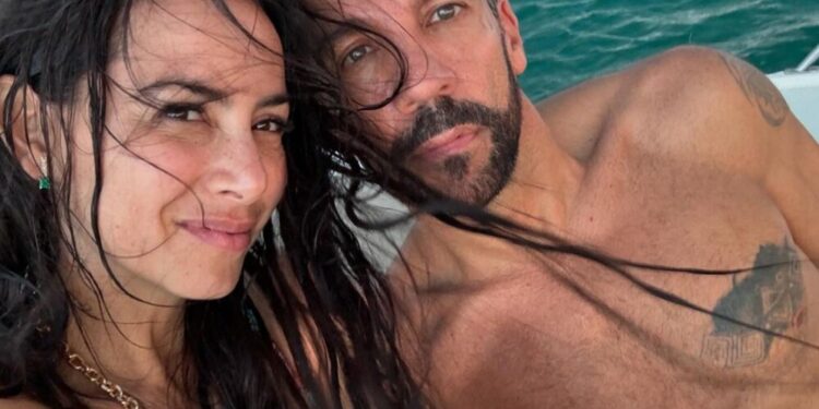 claudia lizaldi novio