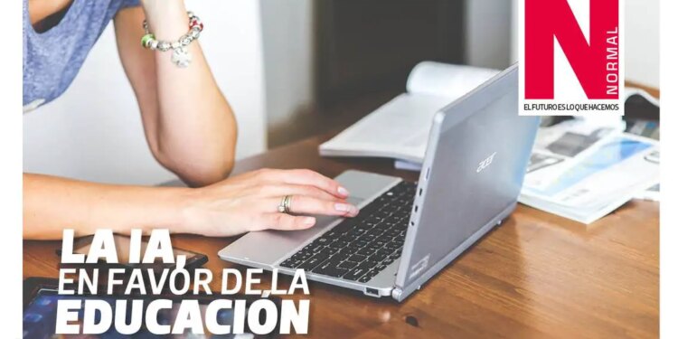 Docentes emplean IA en clases.
