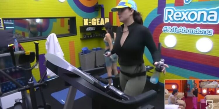 GALA MONTES HABLÓ DE BRIGGITTE BOZZO CON KARIME PINDTER EN LCDLFM.jpg