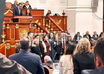 Unen PRI, PAN y PRD a Morena.