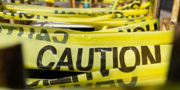 ¡Desfigurada! El sangriento ataque a una mujer en pleno restaurante que le destrozó la cara: VIDEO