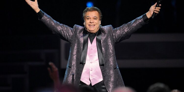 The 10th Annual Latin GRAMMY Awards - Show