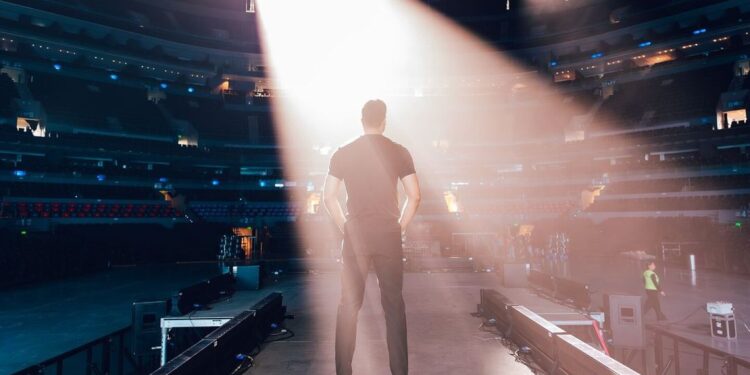 ¿Cuál es el setlist de Carlos Rivera en su tour XX Aniversario? Esto cantará en la Arena Monterrey