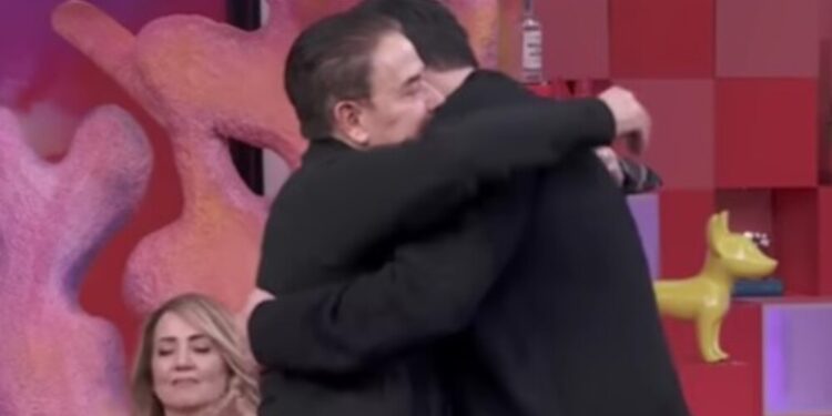 REENCUENTRO DE MARIO BEZARES Y PAUL STANLEY.jpg