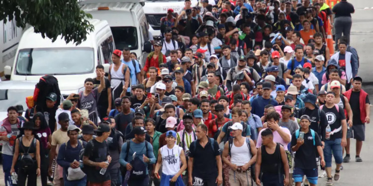 Caravana 'El Niño' avanza hacia EE.UU.