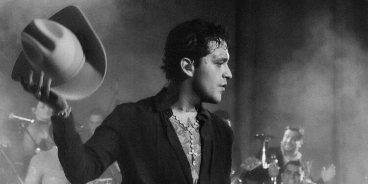 Rematan los boletos de Christian Nodal en Estados Unidos por bajas ventas... ¡cuestan la mitad!