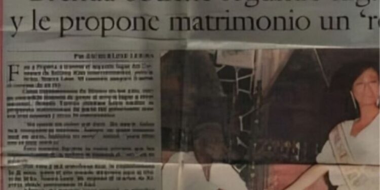 BRENDA BEZARES CON EL REY DE NIGERIA.jpg