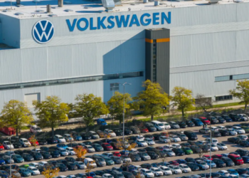 Volkswagen cerrará tres plantas en Alemania
