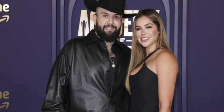 Al interior de la millonaria y exhorbitante fiesta que le organizó Carín León a su novia: VIDEO