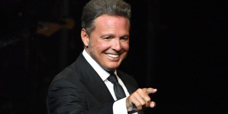 Alarma por salud de Luis Miguel, aseguran que tiene neumonía: Lo que se sabe