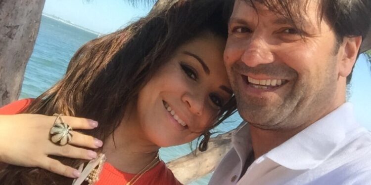 Carolina Sandoval y Nick Hernández