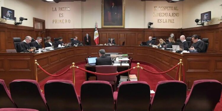 ¿Impacto de la renuncia de 8 ministros en la SCJN?