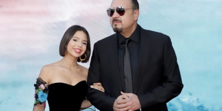 angela aguilar abucheos pepe aguilar