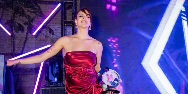 Gala Montes ignoró los memes y sorprendió con un polémico remix de 'Tacara', ¡escúchalo!