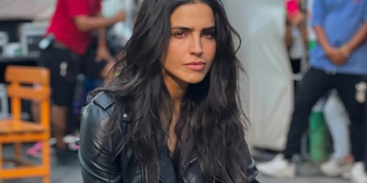 Bárbara de Regil presumió su nuevo tatuaje, pero enseguida se dio cuenta de un terrible error que cometió: VIDEO