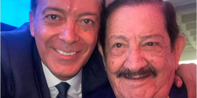 Hospitalizan de emergencia al legendario músico Pepe Arévalo, padre del periodista José Luis Arévalo