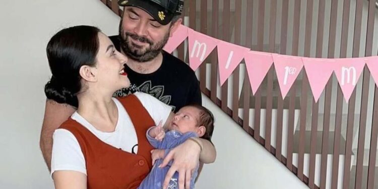 José Eduardo Derbez y su familia