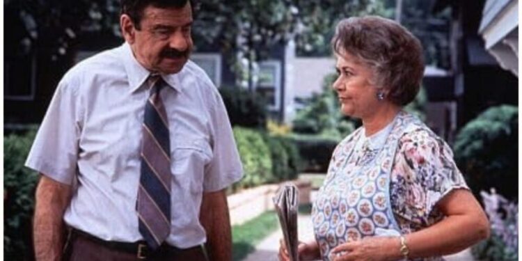 daniel el travieso actriz Joan Plowright