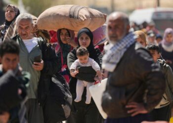 Gaza: ofensiva israelí y evacuaciones tras 50 mil muertos.