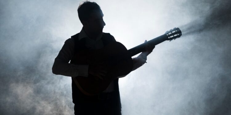 Un informe revela detalles de la vida de un legendario cantante