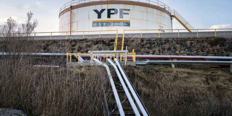 Estados Unidos respalda a Argentina contra la orden judicial para que entregue las acciones de YPF