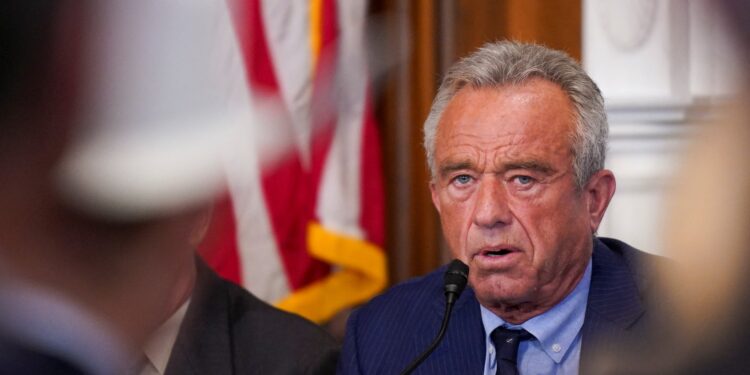 Kennedy se afianza en el trumpismo con su movimiento MAHA: ‘Hagamos Estados Unidos saludable de nuevo’ | Internacional