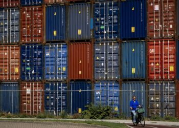 La UE se prepara para el peor escenario en la guerra comercial con Trump | Internacional