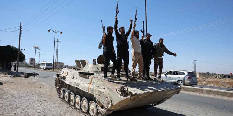 La ola de violencia en Siria lleva a Israel a aceptar un despliegue limitado de las tropas de Damasco en Sueida | Internacional