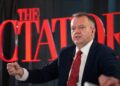 Downing Street defiende los planes de movilidad juvenil y de alineamiento normativo con Bruselas, y acusa a los 'tories' y a Nigel Farage de "resucitar batallas del pasado": El Gobierno de Starmer abraza sin complejos su acercamiento a la UE tras el Brexit | Internacional