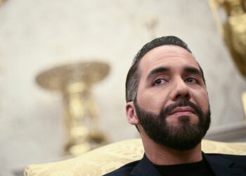 El Salvador: Democracia extinguida y juventud encarcelada con Bukele