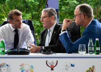 La defensa abre una nueva brecha en Europa | Internacional