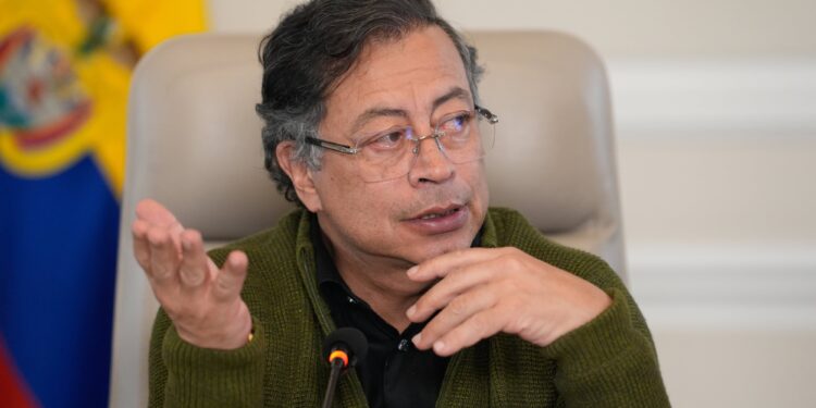 Petro interviene para unir a la izquierda hacia 2026