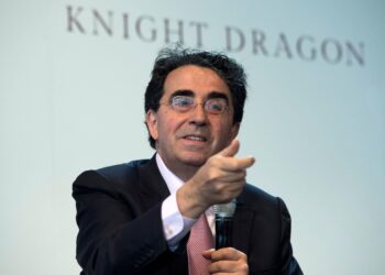 Roban un reloj de 100.000 euros al arquitecto Santiago Calatrava en un atraco en Valencia | Noticias de la Comunidad Valenciana