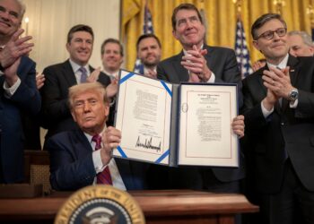 Trump abre las puertas a las criptos en los fondos de pensiones estadounidenses | Criptoactivos