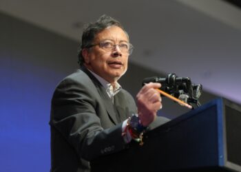 Una semana fatal aturde al Gobierno de Gustavo Petro