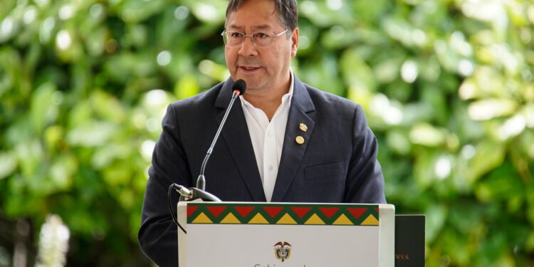 Denunciado el presidente de Bolivia por “abandono de mujer embarazada”