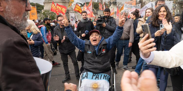 El Congreso rechaza un veto de Milei y repone la ley de emergencia en discapacidad