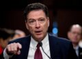 El Departamento de Justicia de Trump imputa al exdirector del FBI James Comey | Internacional