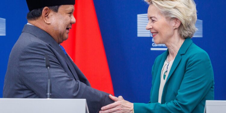 La UE prosigue con Indonesia su plan para abrir nuevos mercados a la exportaciones europeas | Internacional