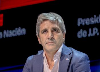 Luis Caputo, el mago de las finanzas de Milei que ya no convence
