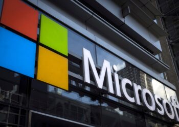 Microsoft suspende una serie de servicios a Israel utilizados para la vigilancia masiva de civiles palestinos | Internacional