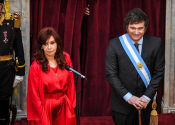 Milei libra en Buenos Aires la primera gran batalla electoral contra el kirchnerismo