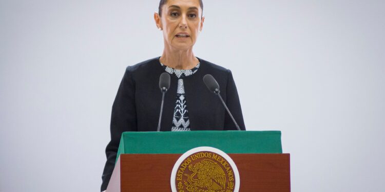 Sheinbaum presume de logros en su primer informe de Gobierno: “Estamos viviendo un momento estelar de nuestra historia”